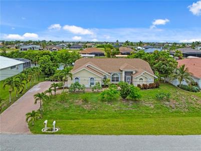 417 NW 36th PL