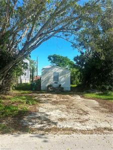 3069 Lunar ST
