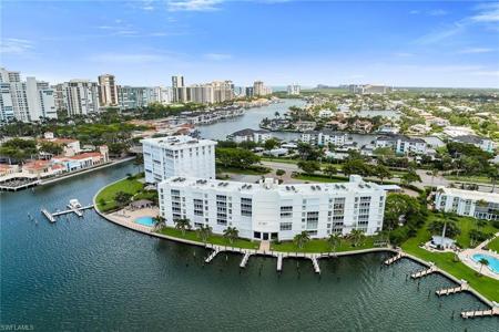 300 Park Shore DR