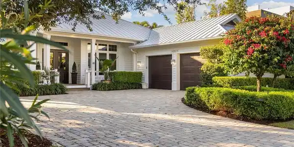 642 Bougainvillea RD