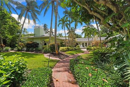 280 4th AVE N
