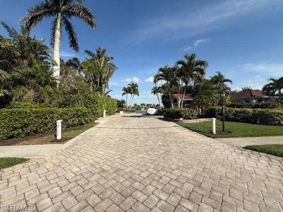 4792 Corian CT