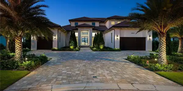 12100 Via Del Fontana WAY