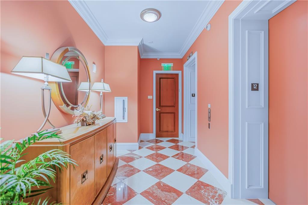 Image 3: Private elevator lobby