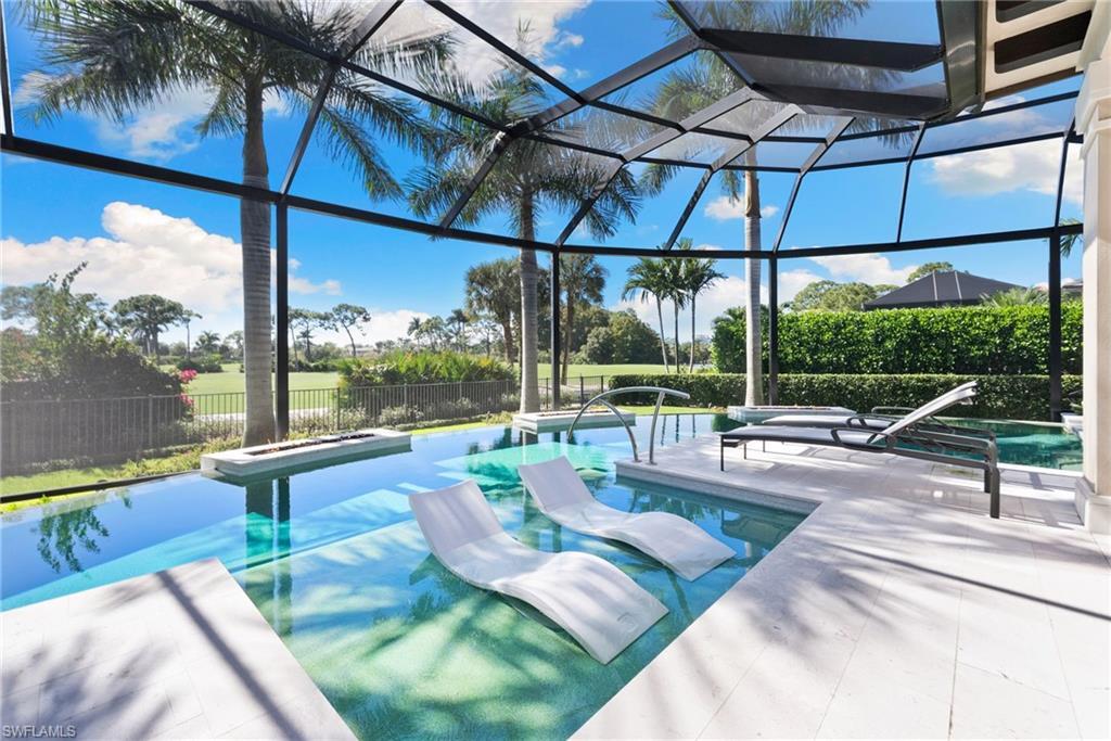 Image 4: Resort style pool