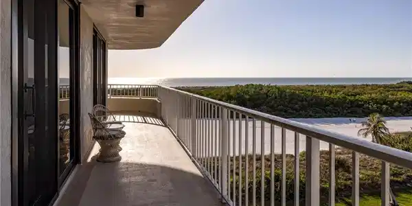 320 Seaview CT