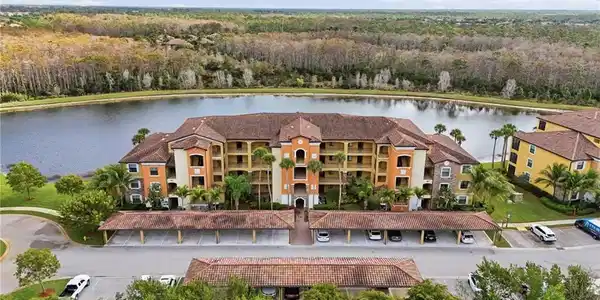 9578 Trevi CT