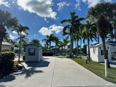 1233 Diamond Lake CIR