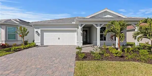 17311 Leaning Oak TRL
