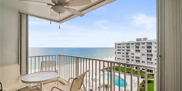 3443 Gulf Shore BLVD N