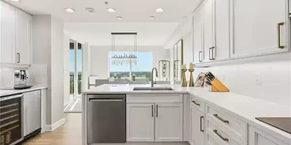 445 Cove Tower DR