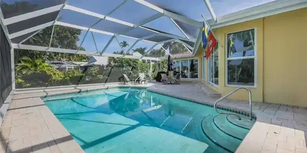 1264 Par View DR