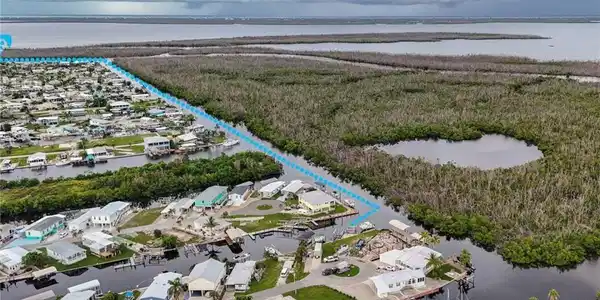 Image 4: Aerial view of the travel route to go south