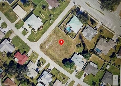 3807 SE 10th PL