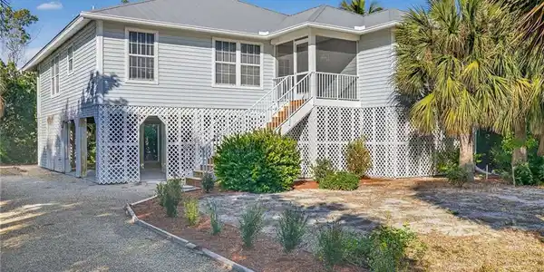 1112 Skiff PL
