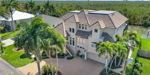11731 Isle Of Palms DR