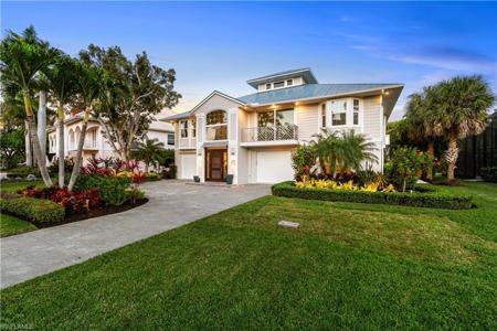 196 Topanga DR