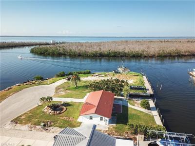 2201 Sanibel BLVD