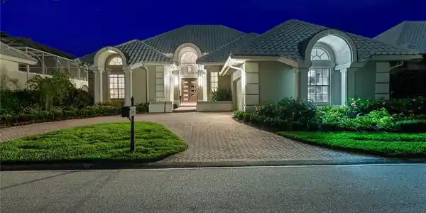 4236 Sanctuary WAY