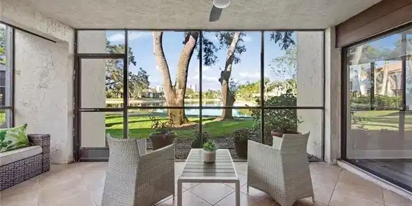 545 Lake Louise CIR