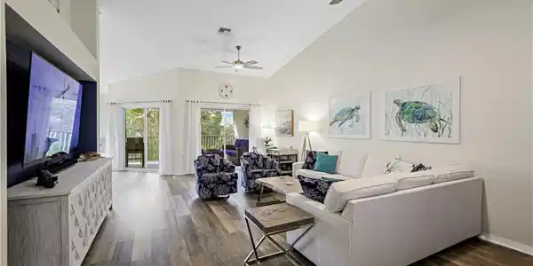 15475 Cedarwood LN
