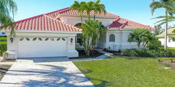 8252 Southwind Bay CIR