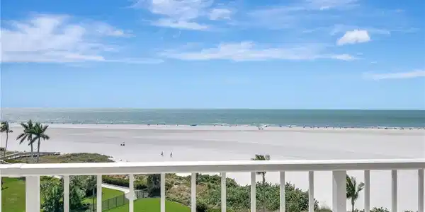 260 Seaview CT