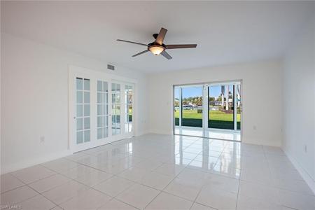 383 Harbour DR