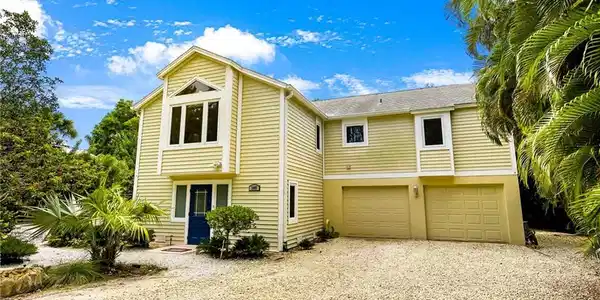 2005 Mitzi LN
