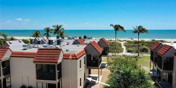 845 E Gulf DR