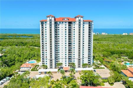 7225 Pelican Bay BLVD