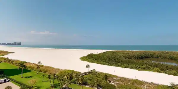 380 Seaview CT