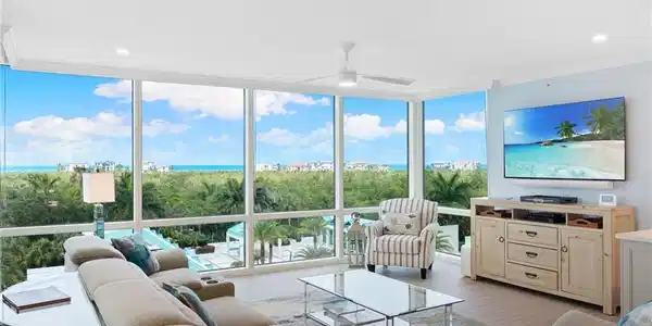 7515 Pelican Bay BLVD