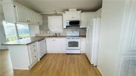 153 Cedar LN