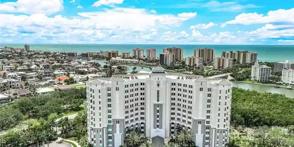 300 W Dunes BLVD