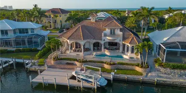 509 Spinnaker DR