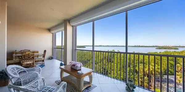 269 Vintage Bay DR