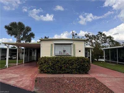 16 Shoreland DR