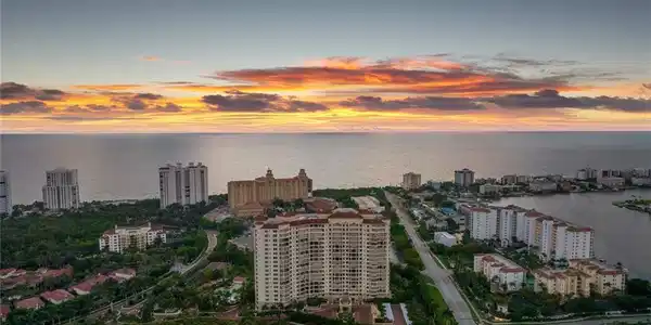 8787 Bay Colony DR