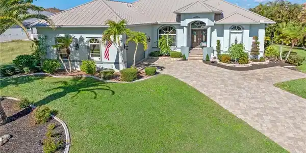 1286 Royal Tern DR