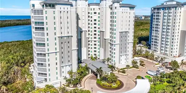 295 Grande WAY