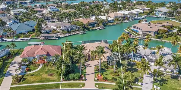 1520 Caxambas CT