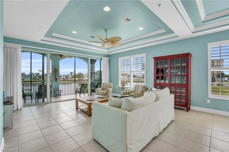 7532 Lake Valencia CT