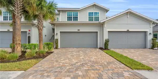 14617 Sycamore CT