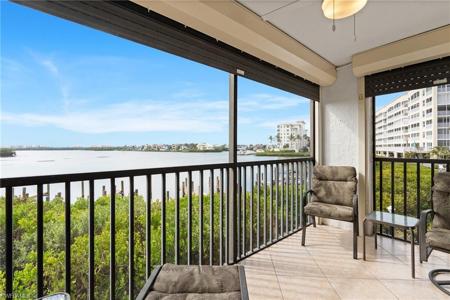 4835 Bonita Beach RD