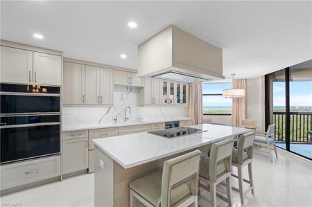 6075 Pelican Bay BLVD