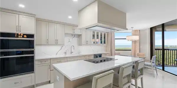 6075 Pelican Bay BLVD