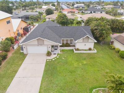 3728 SE 21st PL