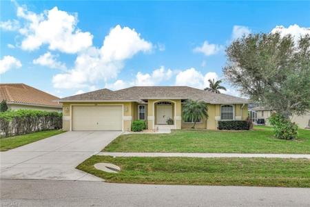 113 Balfour DR