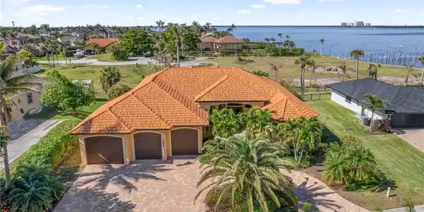 15006 Bonaire CIR